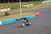 Vintage-motorcycle-club;eventdigitalimages;mallory-park;mallory-park-trackday-photographs;no-limits-trackdays;peter-wileman-photography;trackday-digital-images;trackday-photos;vmcc-festival-1000-bikes-photographs